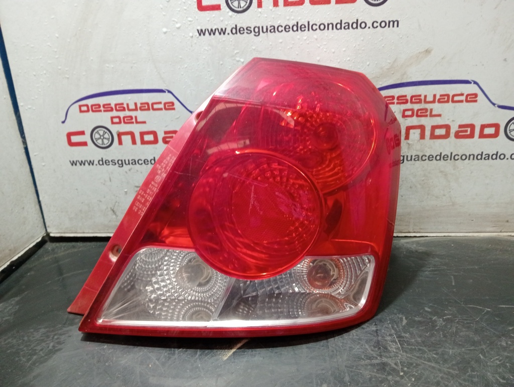 PILOTO TRASERO DERECHO