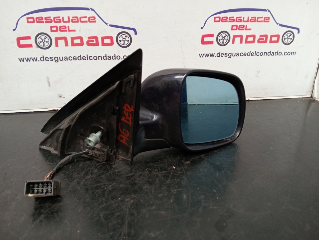 RETROVISOR DERECHO