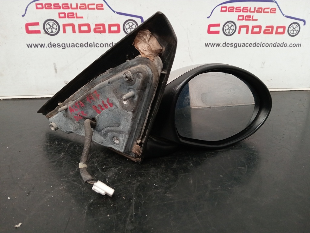 RETROVISOR DERECHO