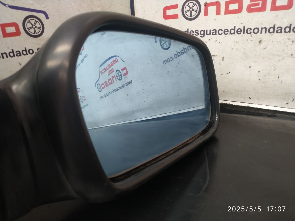 RETROVISOR DERECHO