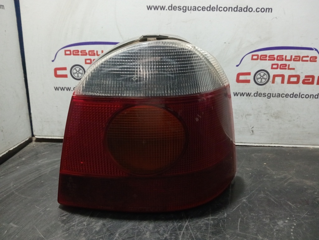 PILOTO TRASERO DERECHO