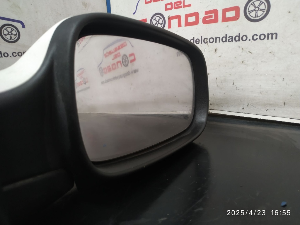 RETROVISOR DERECHO