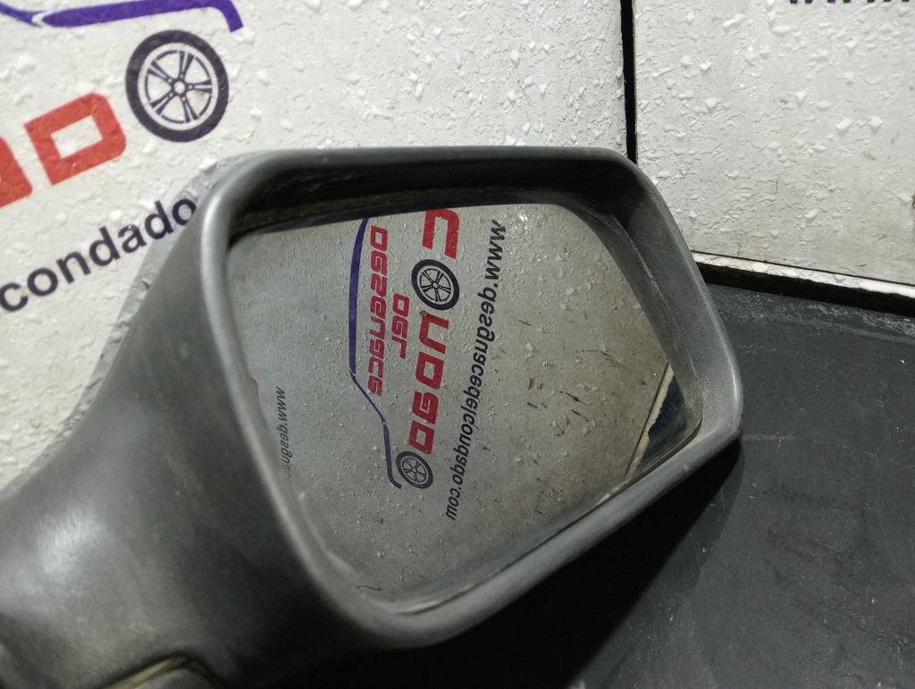 RETROVISOR DERECHO