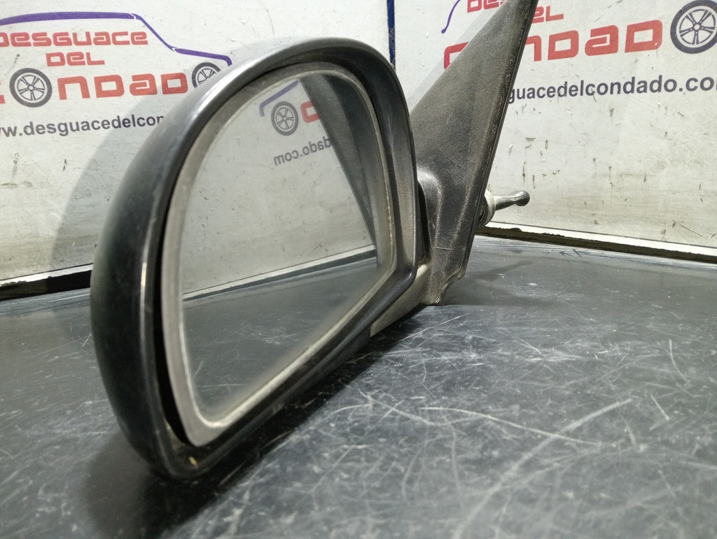 RETROVISOR IZQUIERDO