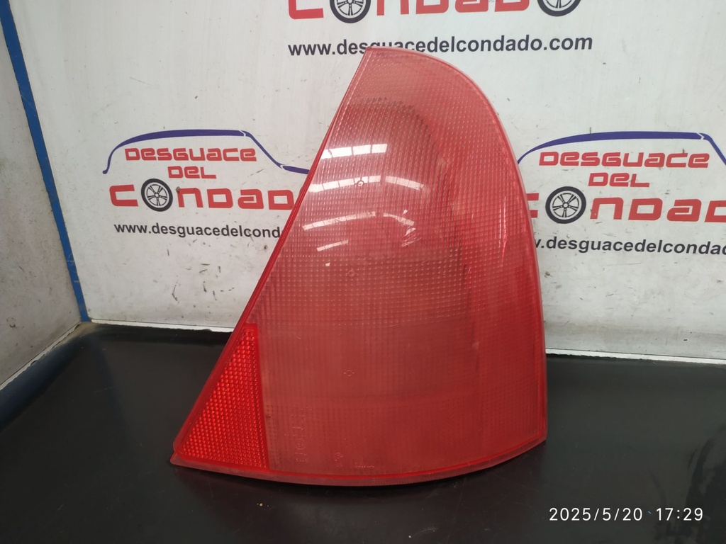 PILOTO TRASERO DERECHO