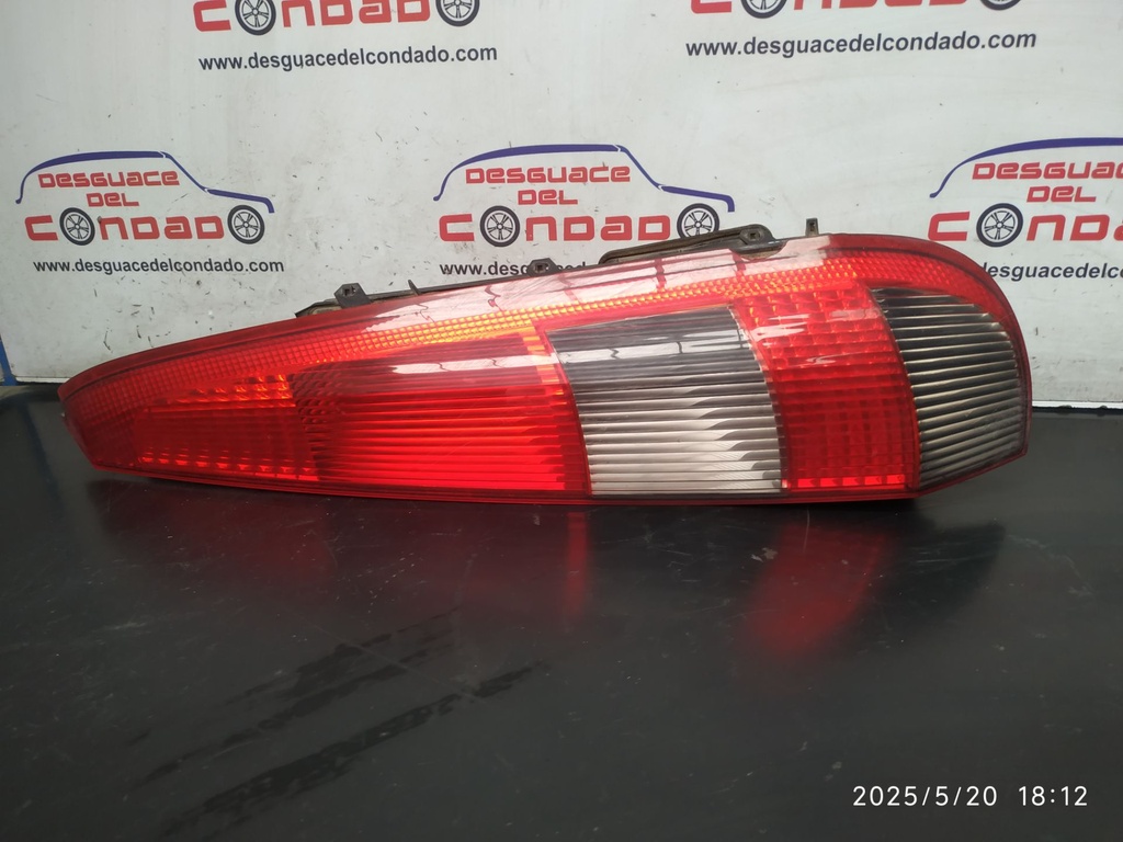 PILOTO TRASERO DERECHO