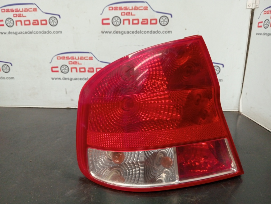 PILOTO TRASERO IZQUIERDO