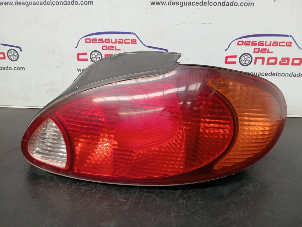 PILOTO TRASERO DERECHO