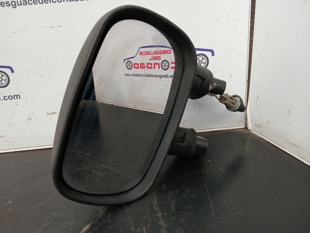 RETROVISOR DERECHO