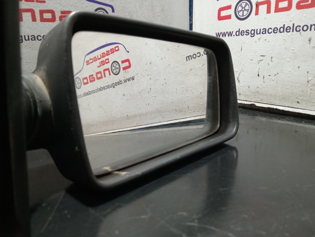RETROVISOR DERECHO