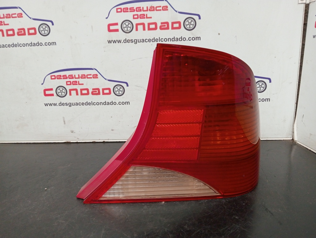 PILOTO TRASERO DERECHO