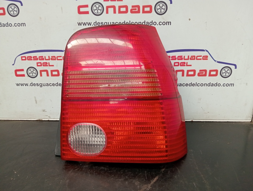 PILOTO TRASERO DERECHO