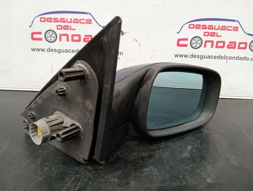 RETROVISOR DERECHO
