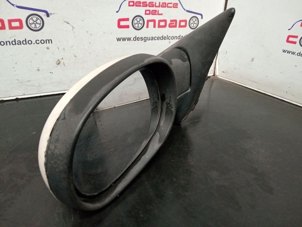 RETROVISOR IZQUIERDO