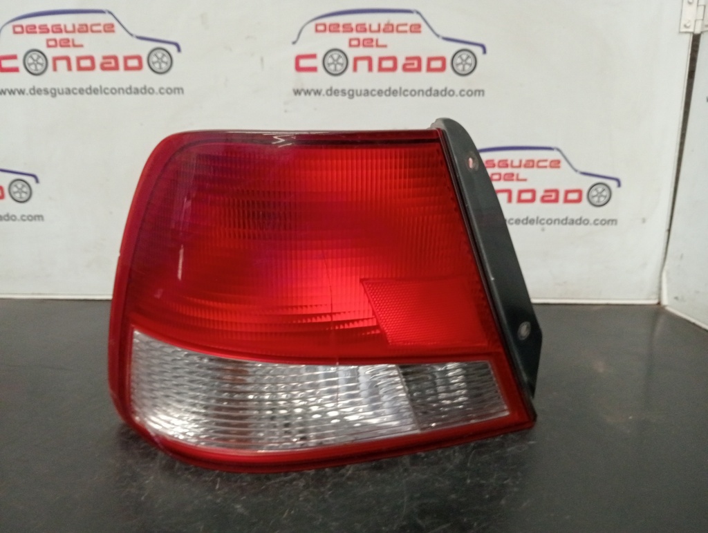 PILOTO TRASERO IZQUIERDO