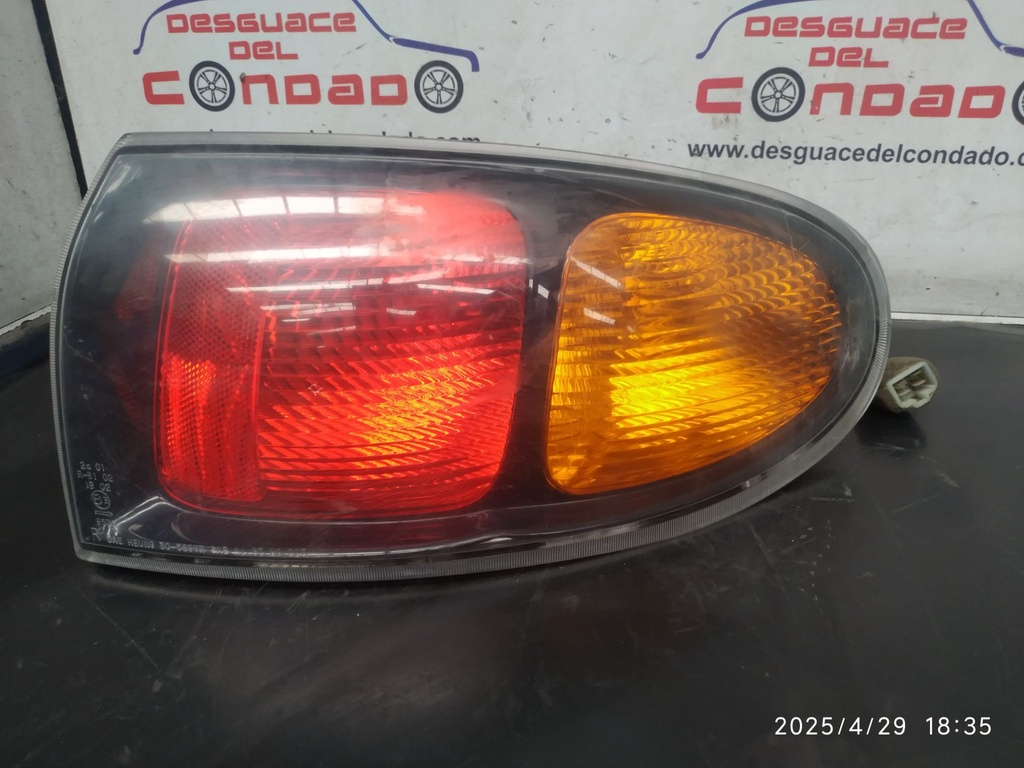 PILOTO TRASERO DERECHO