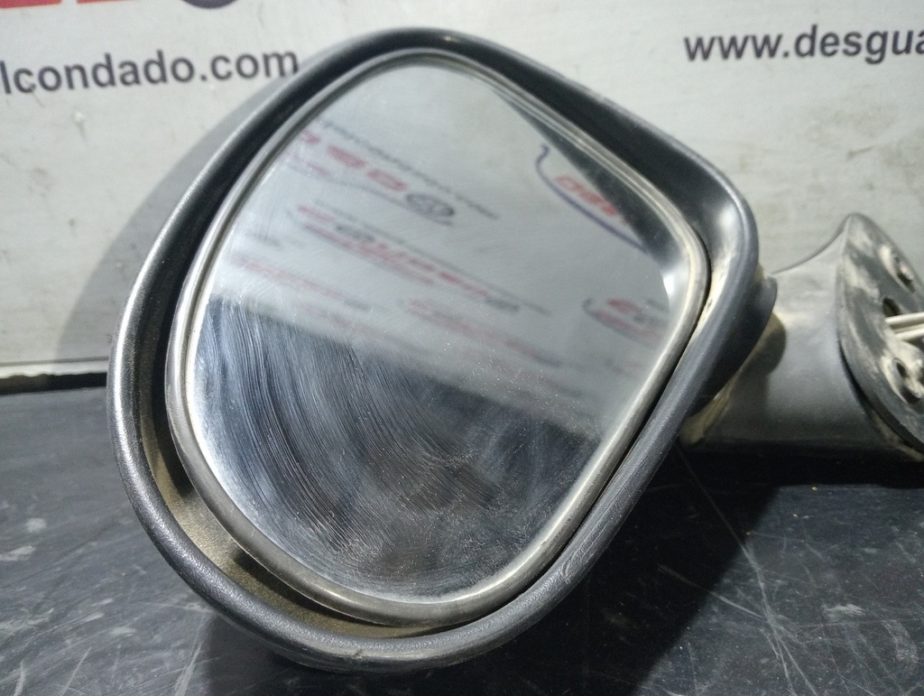 RETROVISOR IZQUIERDO