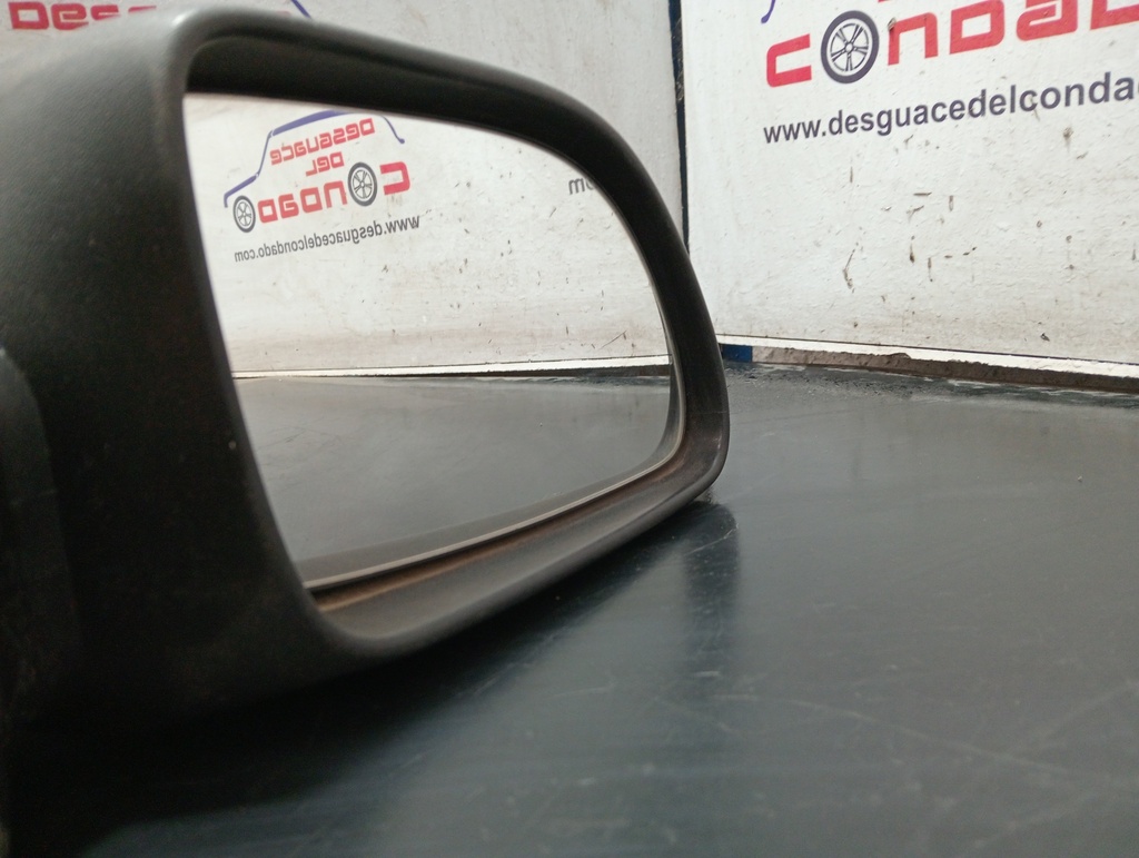 RETROVISOR DERECHO