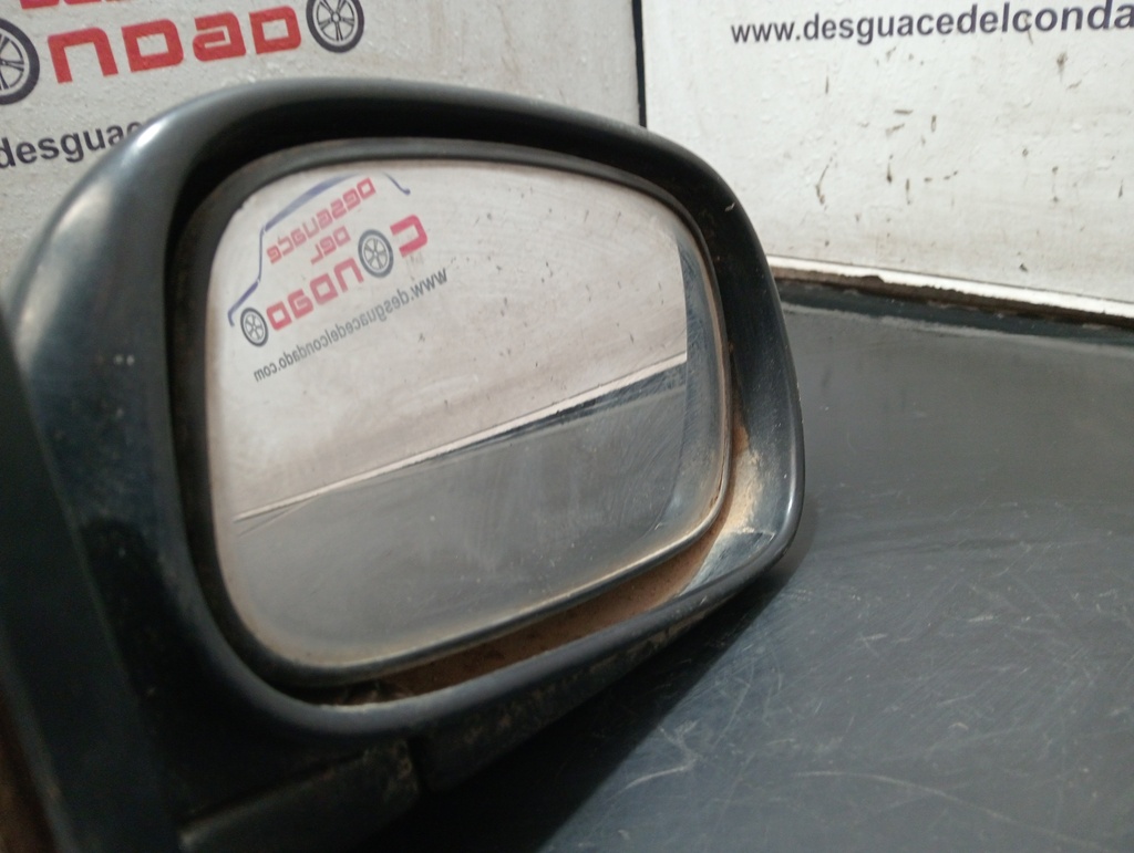 RETROVISOR DERECHO