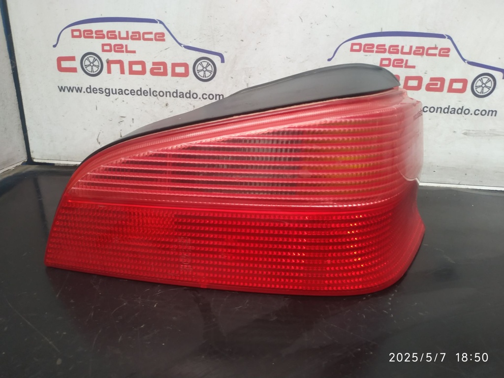 PILOTO TRASERO DERECHO
