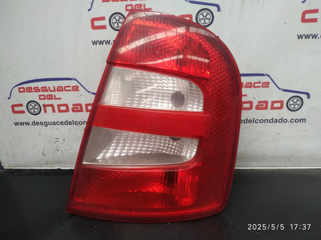 PILOTO TRASERO DERECHO