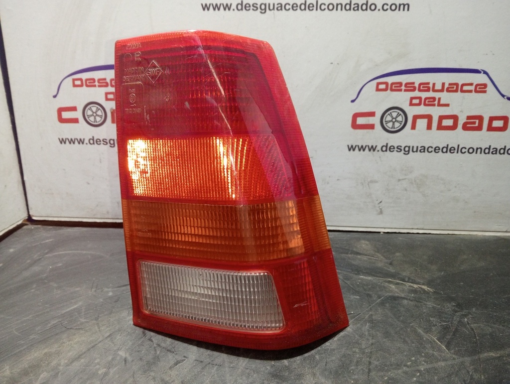 PILOTO TRASERO DERECHO