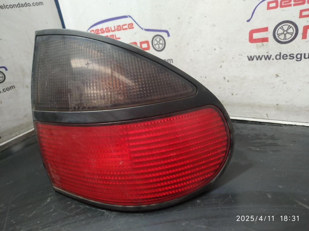 PILOTO TRASERO DERECHO