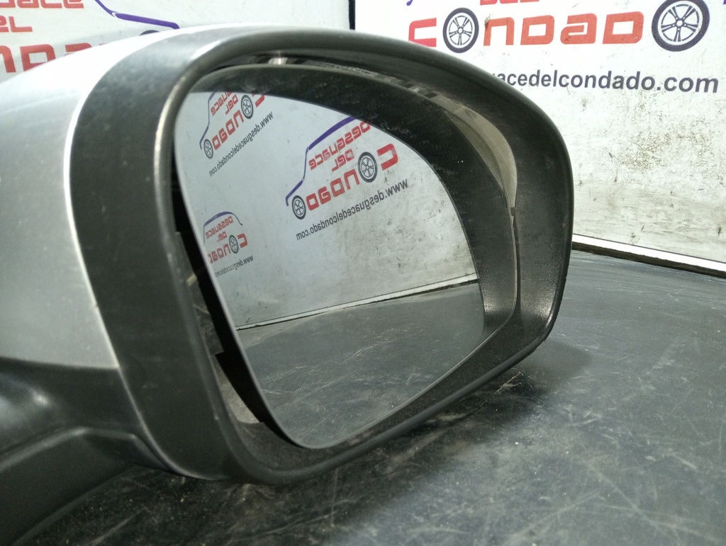 RETROVISOR DERECHO