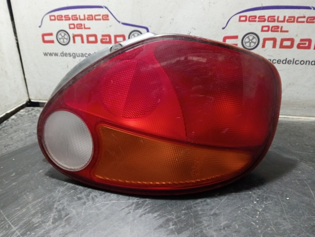 PILOTO TRASERO DERECHO