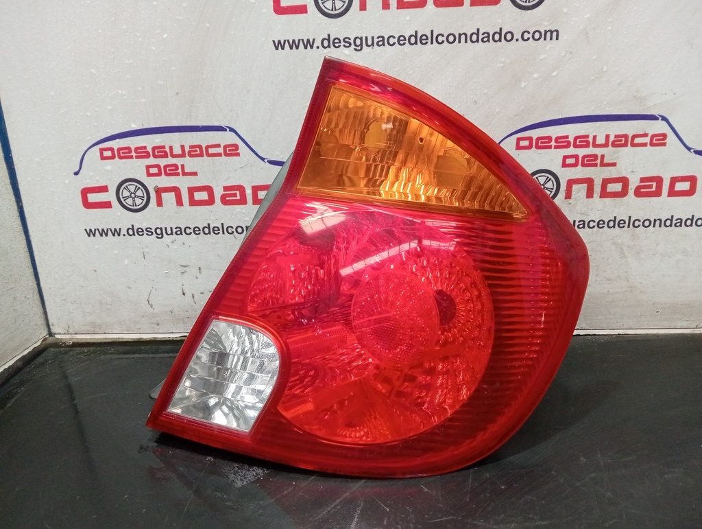 PILOTO TRASERO DERECHO
