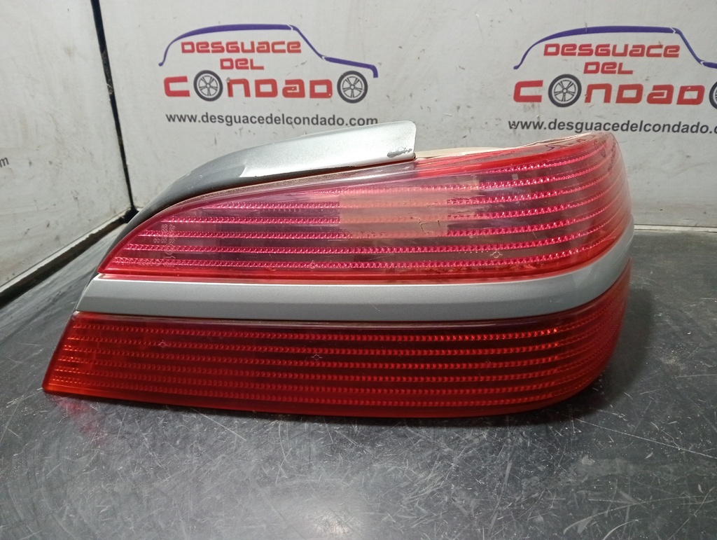 PILOTO TRASERO DERECHO