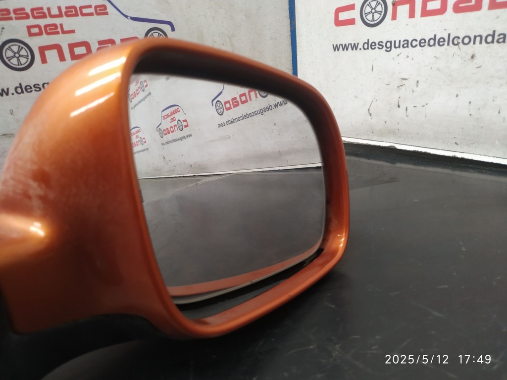 RETROVISOR DERECHO