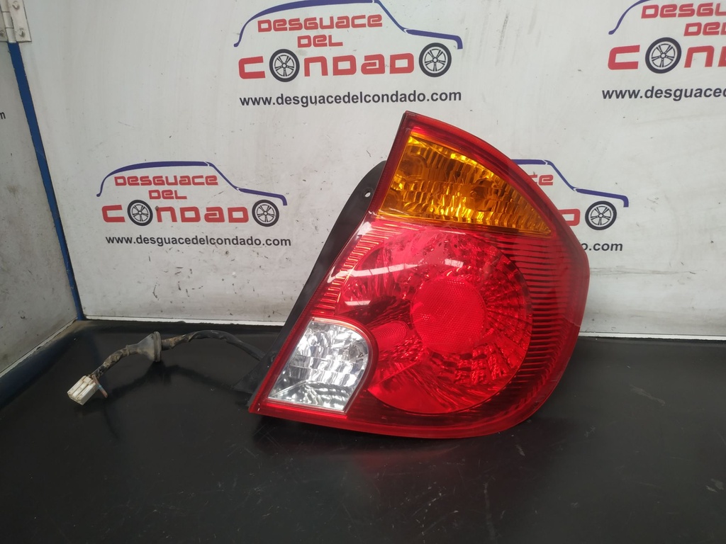 PILOTO TRASERO DERECHO