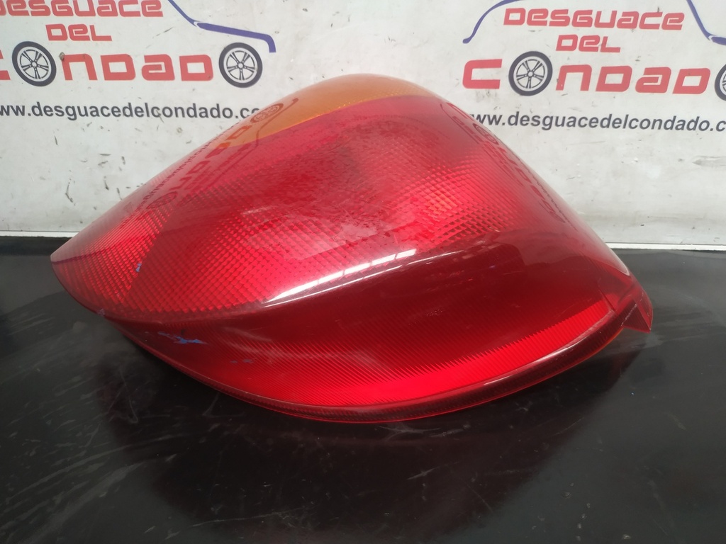 PILOTO TRASERO IZQUIERDO