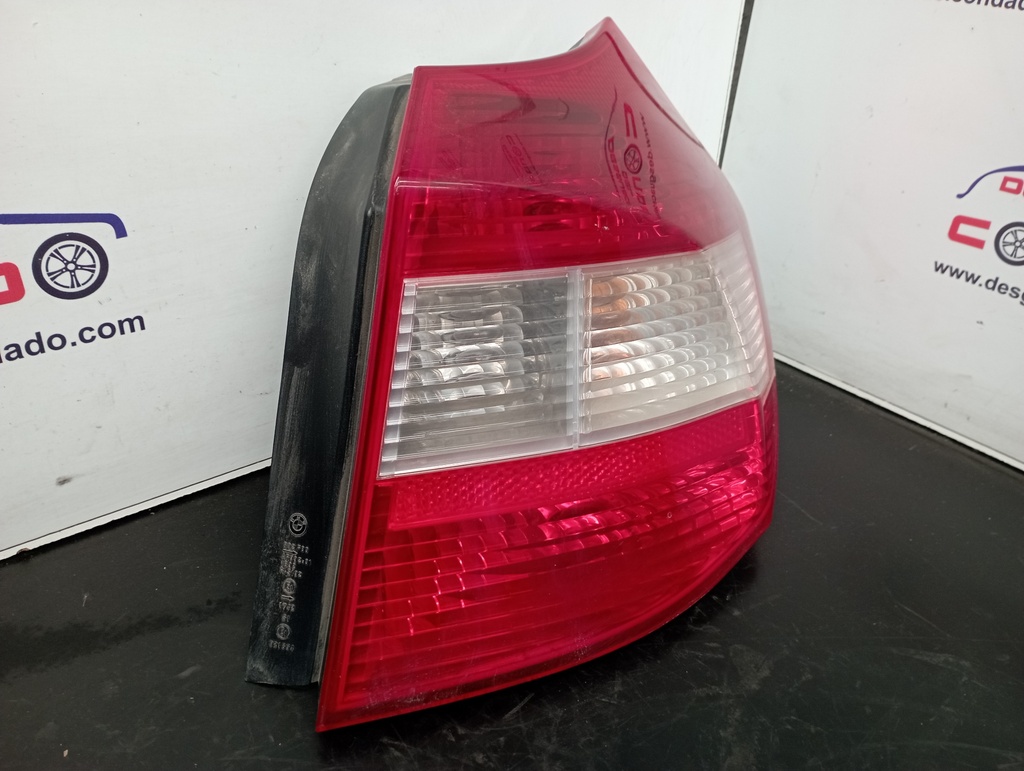 PILOTO TRASERO DERECHO