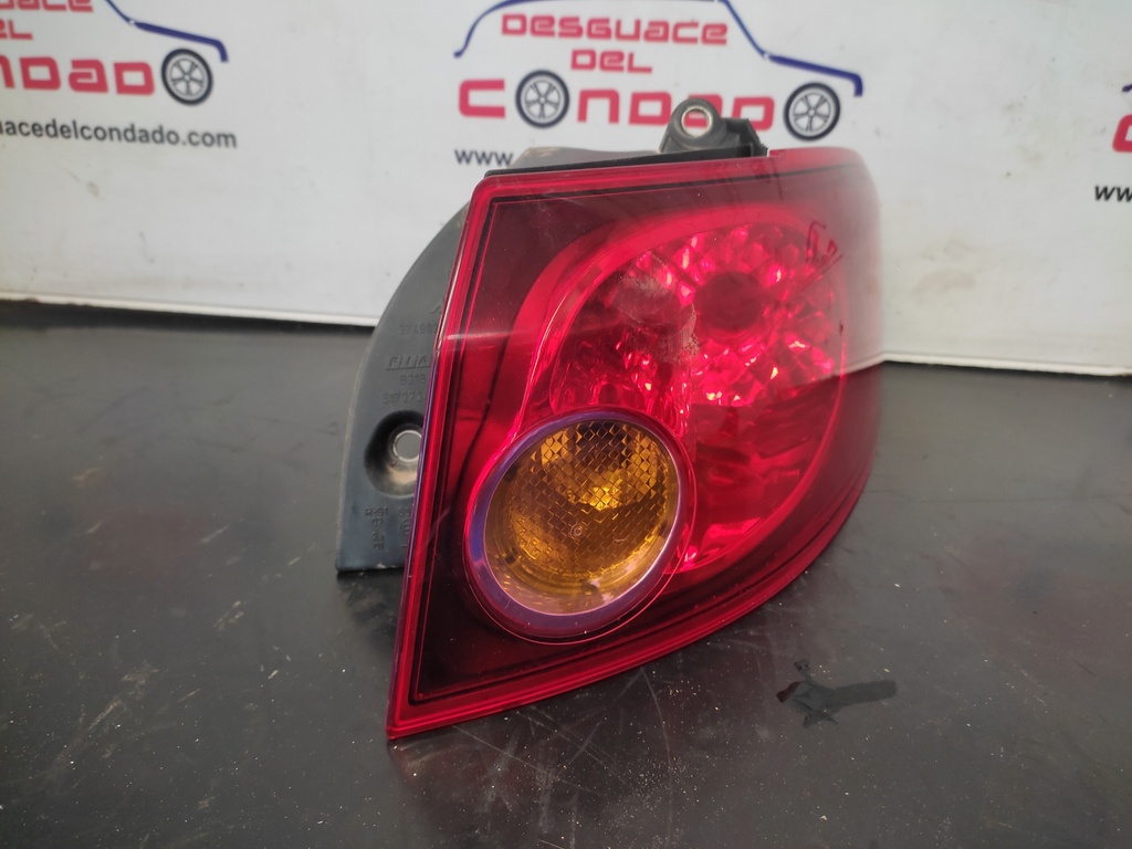 PILOTO TRASERO DERECHO