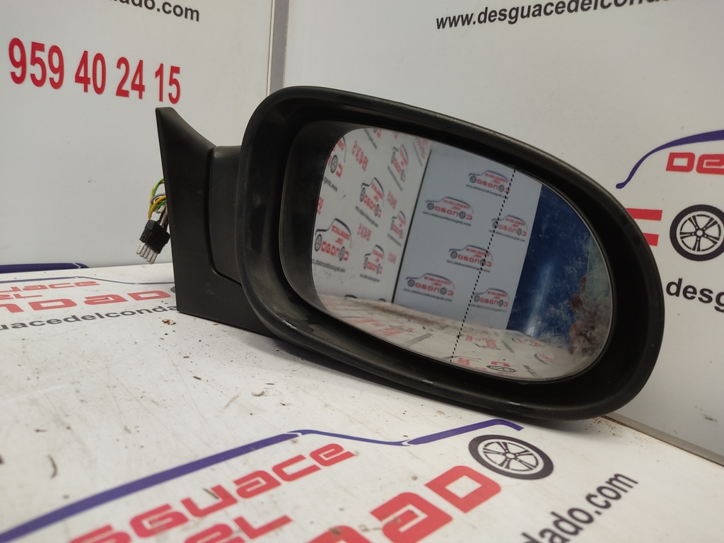 RETROVISOR DERECHO