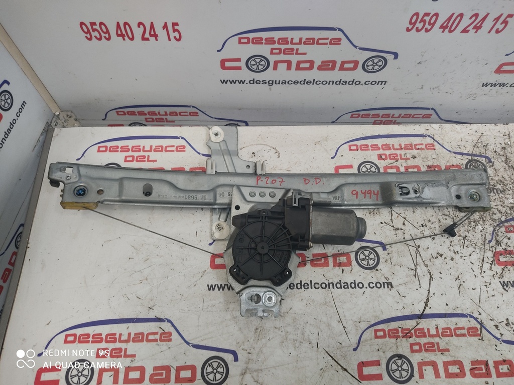 ELEVALUNAS DELANTERO DERECHO