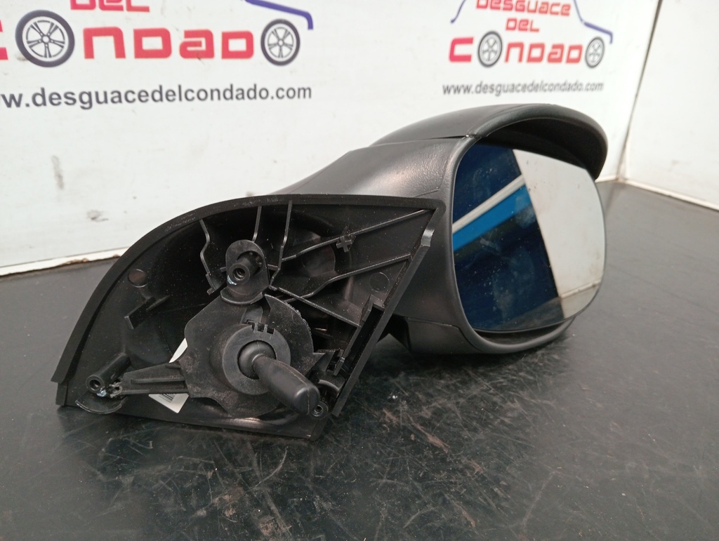 RETROVISOR DERECHO