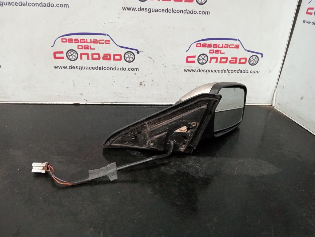RETROVISOR DERECHO