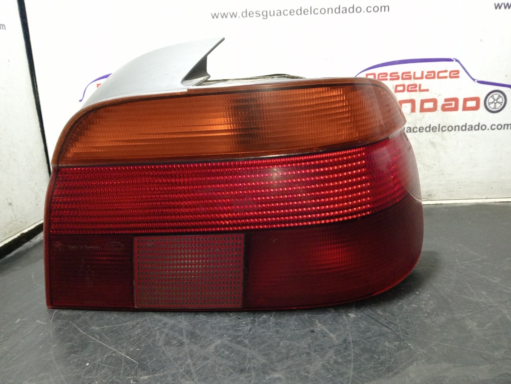 PILOTO TRASERO DERECHO