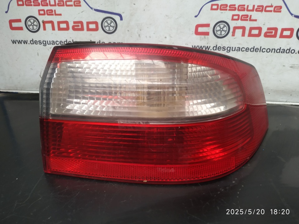 PILOTO TRASERO DERECHO