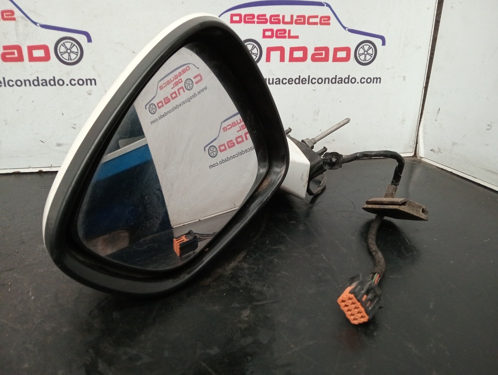 RETROVISOR IZQUIERDO