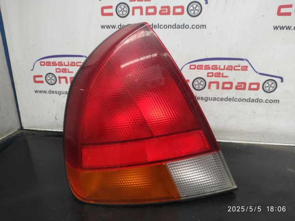 PILOTO TRASERO IZQUIERDO