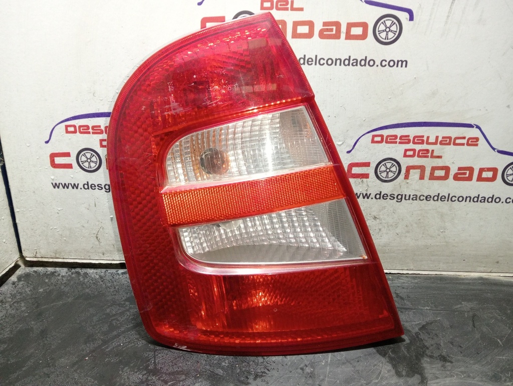 PILOTO TRASERO IZQUIERDO