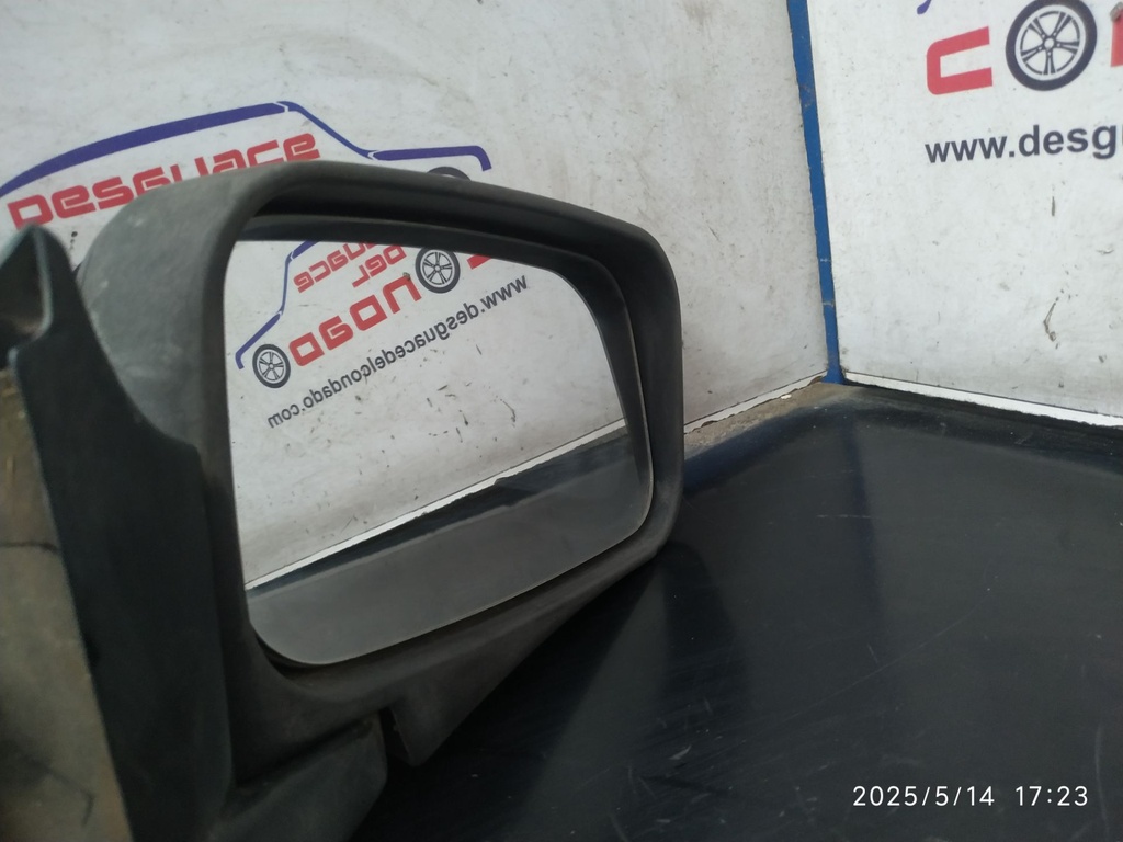 RETROVISOR DERECHO