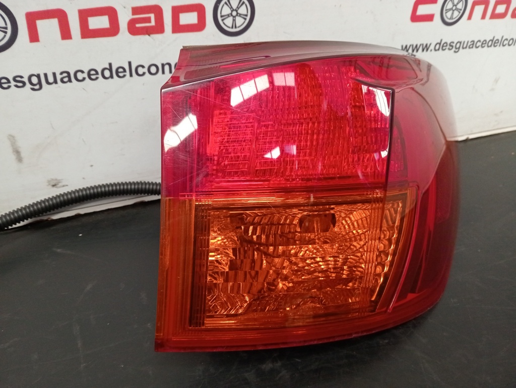 PILOTO TRASERO DERECHO