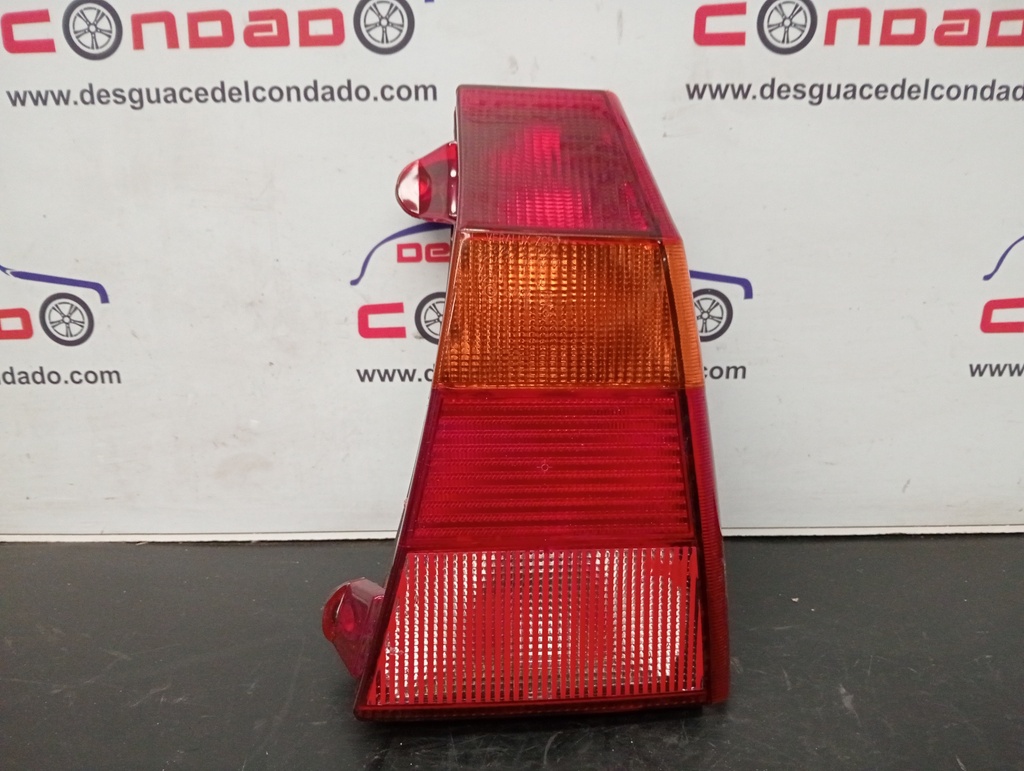 PILOTO TRASERO DERECHO