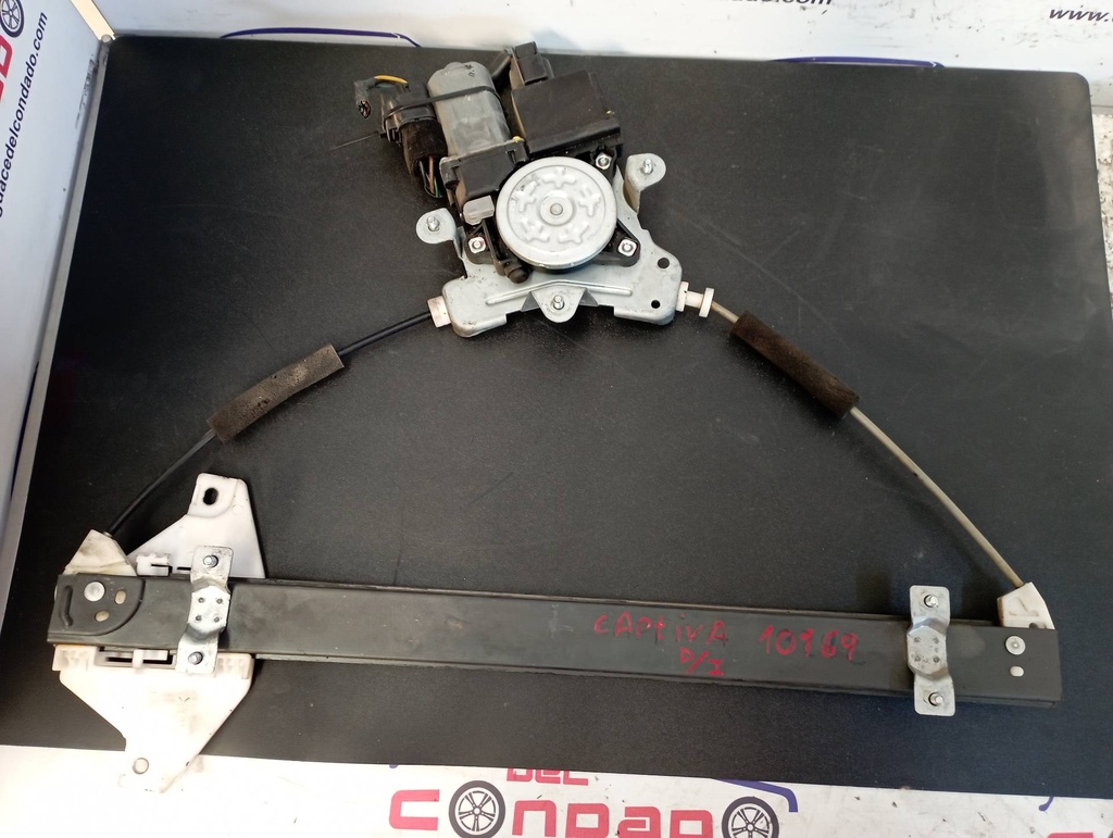 ELEVALUNAS DELANTERO IZQUIERDO