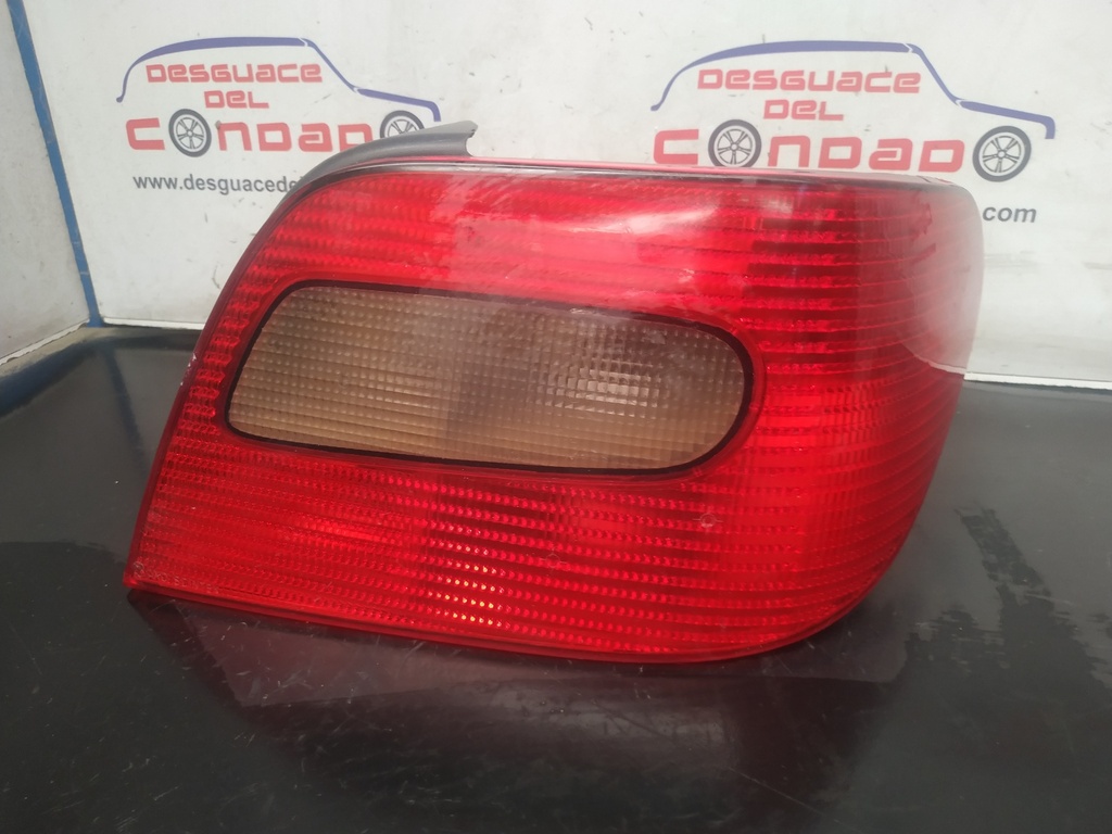 PILOTO TRASERO DERECHO